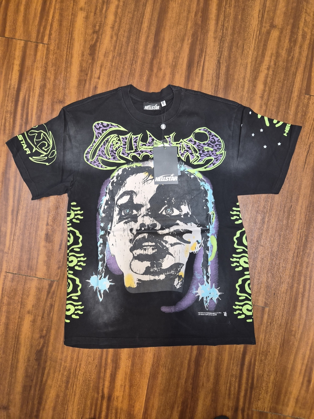 Hellstar Graphic Print Men's T-Shirt - Neon Accents